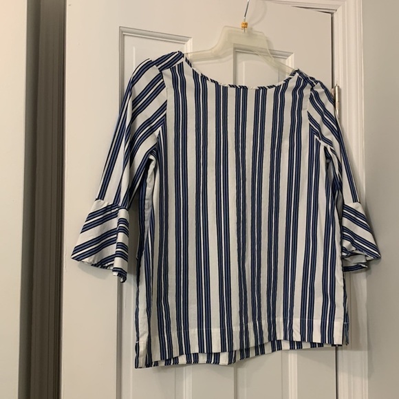 Ann Taylor MP top - Picture 2 of 3